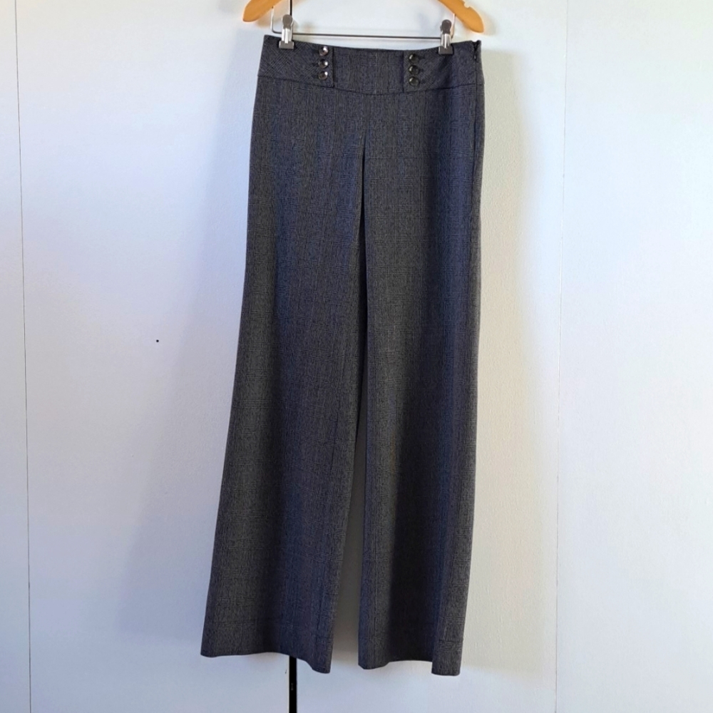 White House Black Market, size 00